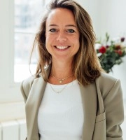 Bernadette Raterink